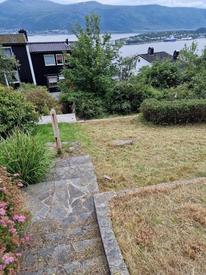 Great Place With View To The Mountains And Fjord Ålesund Exteriör bild