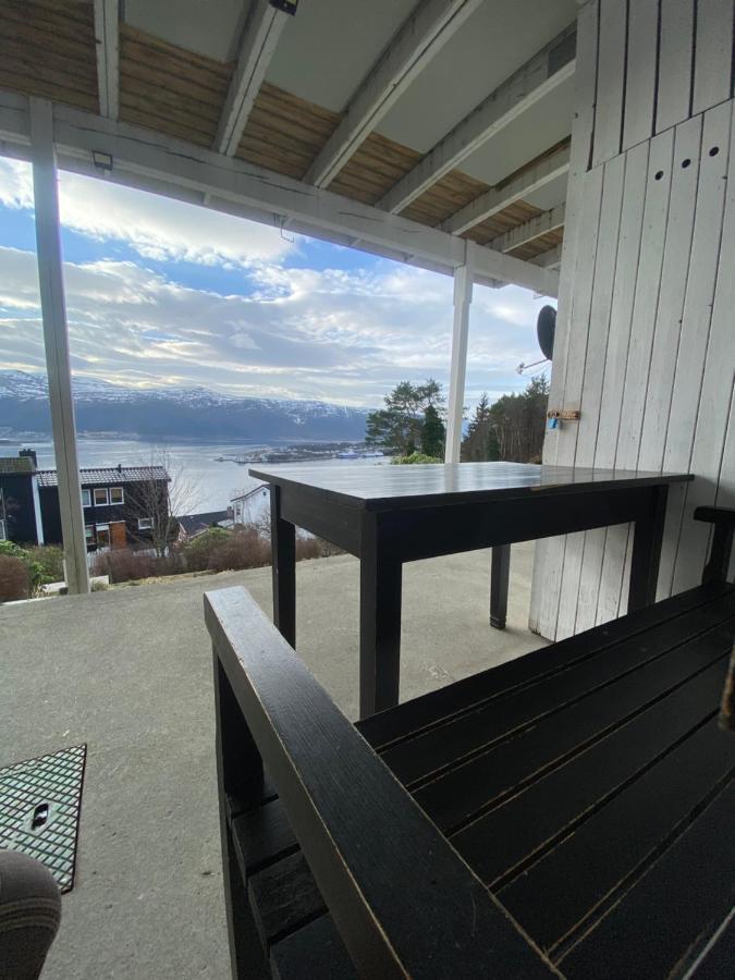 Great Place With View To The Mountains And Fjord Ålesund Exteriör bild